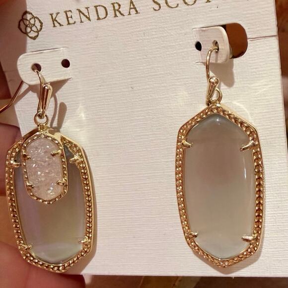 Kendra Scott Emmy Drop Earrings in opalite w Iridescent Drusy gold tone - Picture 4 of 4